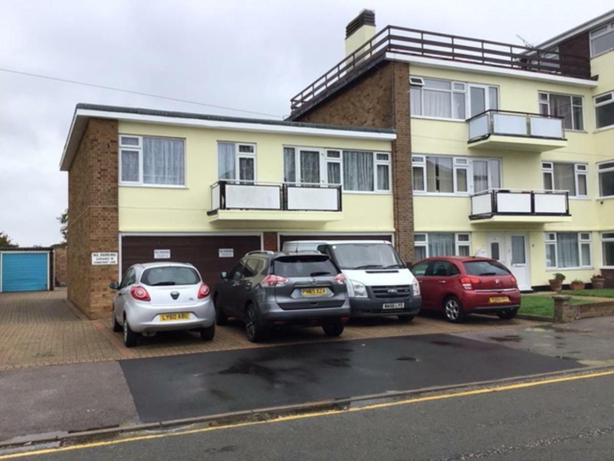 Апартаменты 9 Gunfleet Court